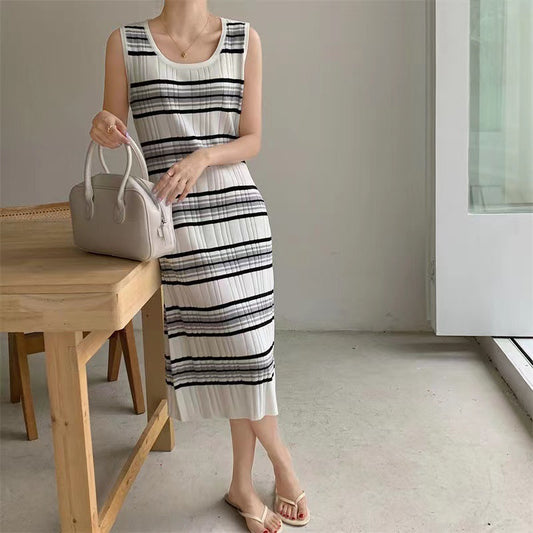 Round Neck Sleeveless Casual Striped Dress