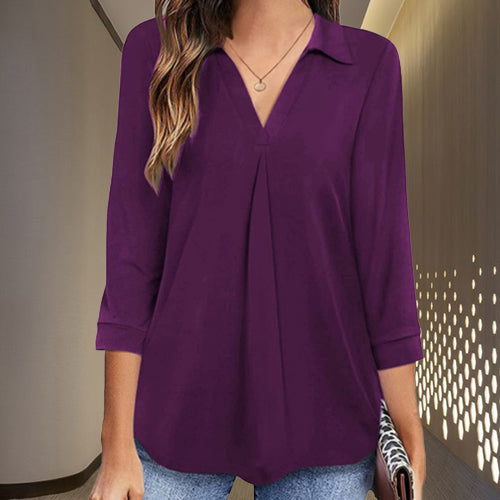 Everyone Loves the Comfortable V-Neck Top