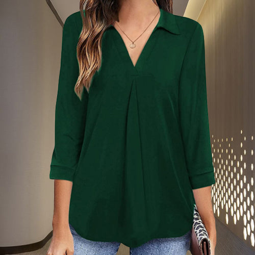 Everyone Loves the Comfortable V-Neck Top