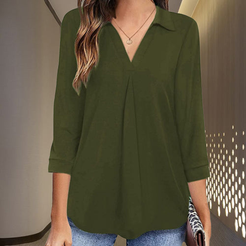 Everyone Loves the Comfortable V-Neck Top