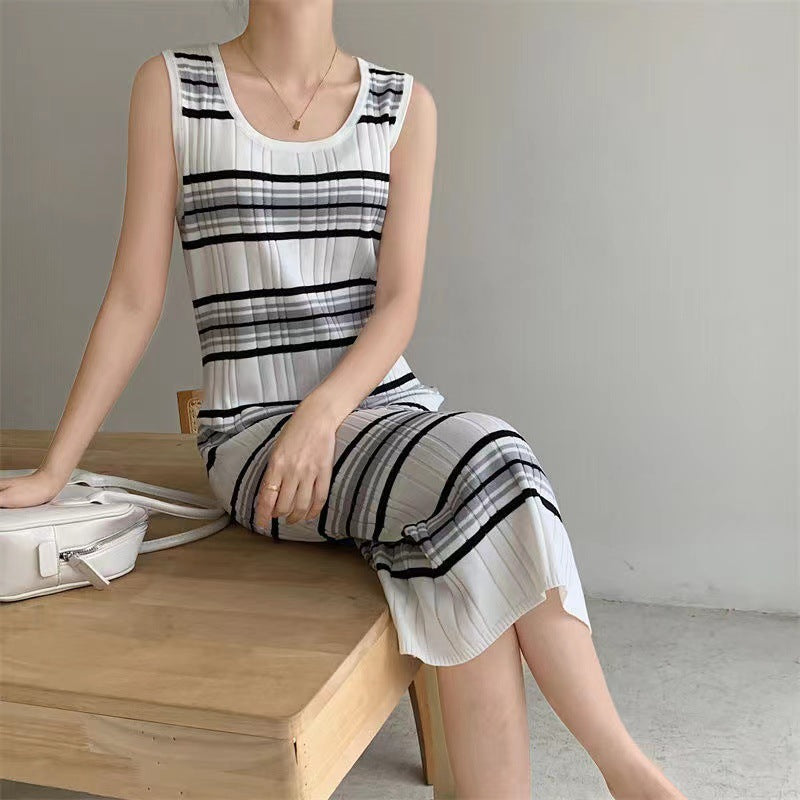 Round Neck Sleeveless Casual Striped Dress