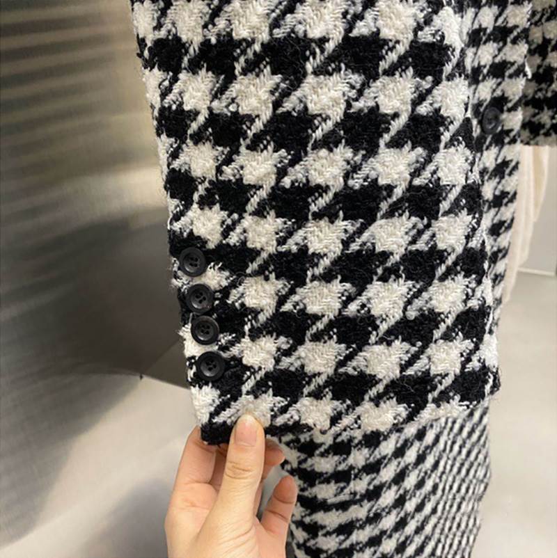 Exquisitely Gorgeous Houndstooth Print Flap Detail Split Back Coat